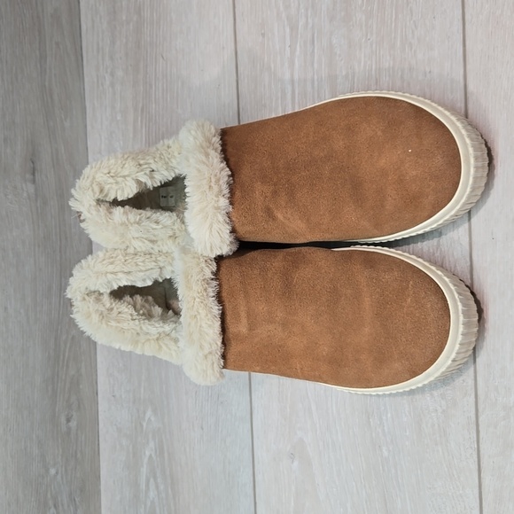 Timberland Women Skyla Bay A2CDJ Ankle Leather Faux fur 8.5 boots shoes - Picture 5 of 11